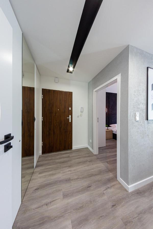 Apartament Bella Vista Apartment Келце Екстериор снимка